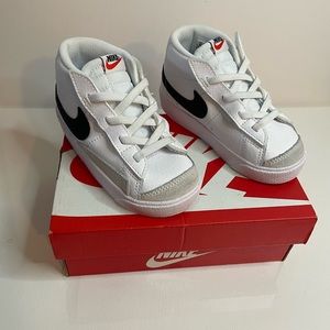 Nike Blazer Mid 77 Toddler Boys White With Black Swish Size 8C